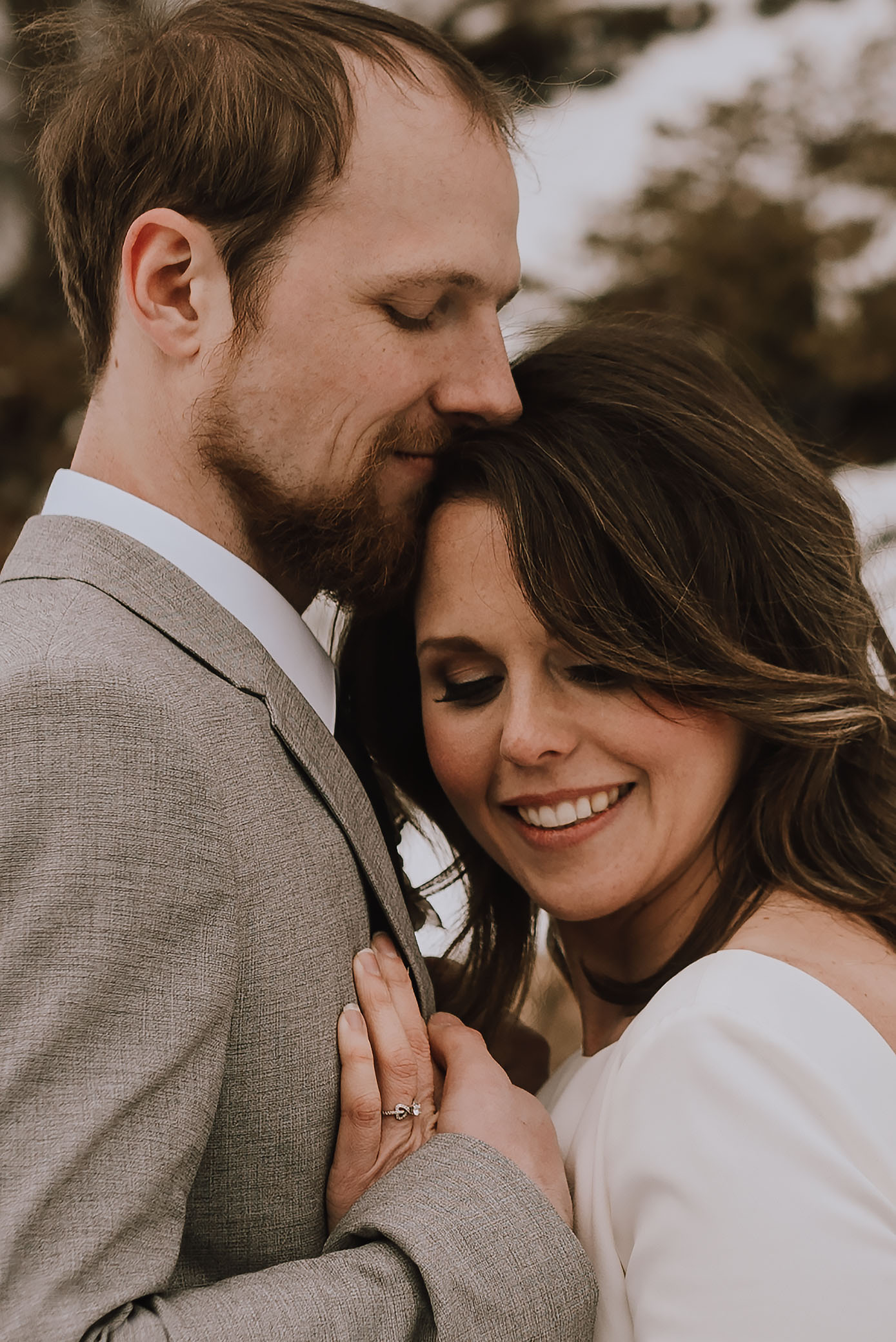 intimate winter elopement